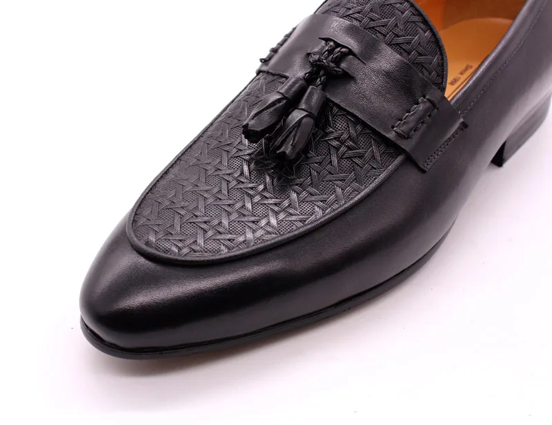 Zapato Mocasín Italiano de Cuero con Borlas