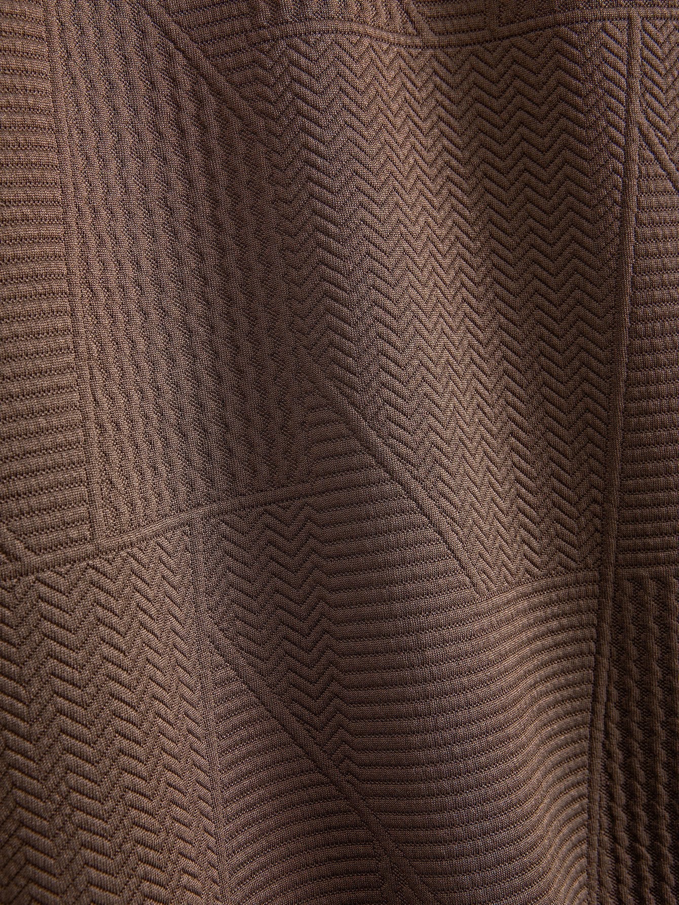 Camisa "Estructura" – Innovación y Textura Geométrica 3D