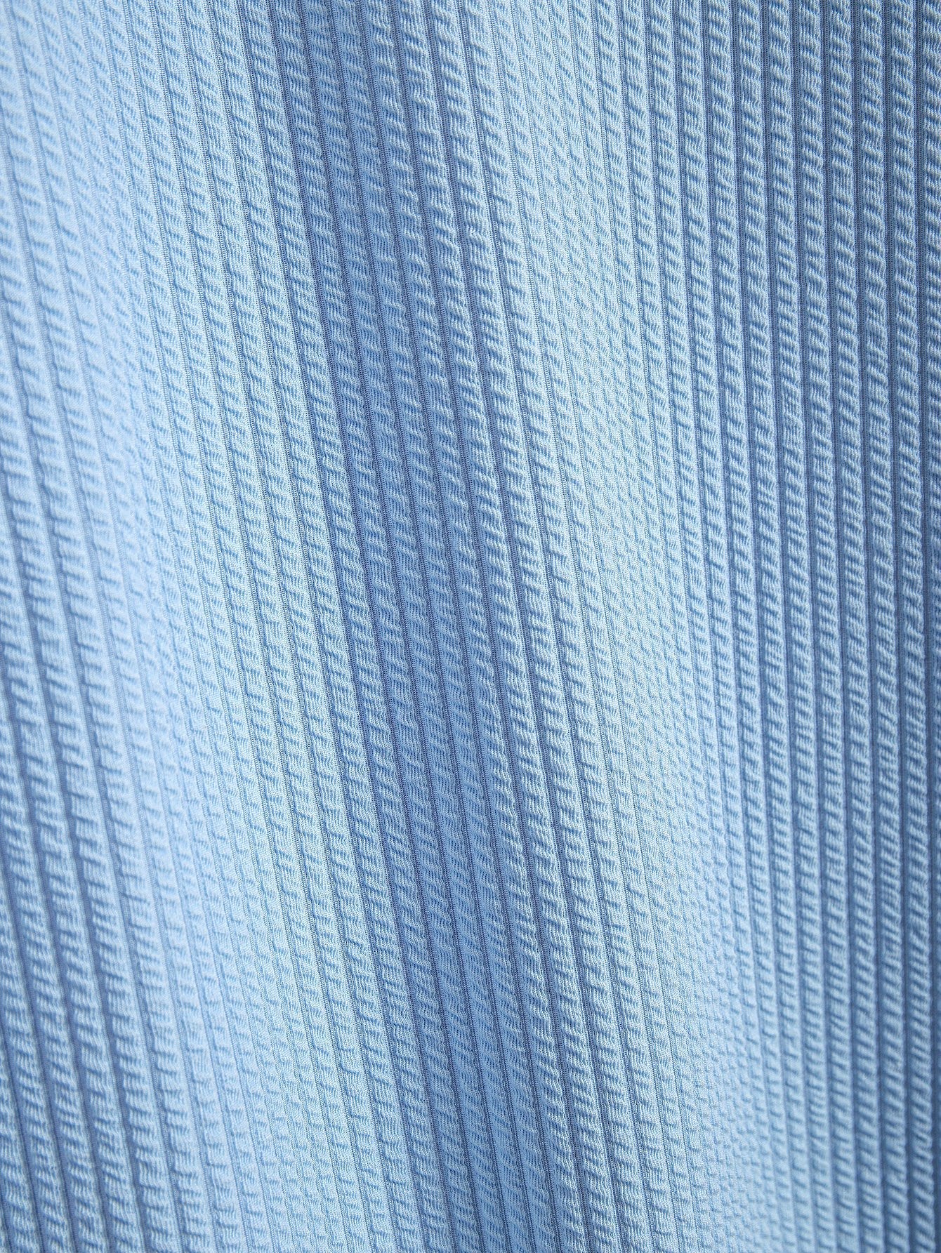 Camisa Polo "Riviera" – Elegancia Acanalada y Cuello Abierto