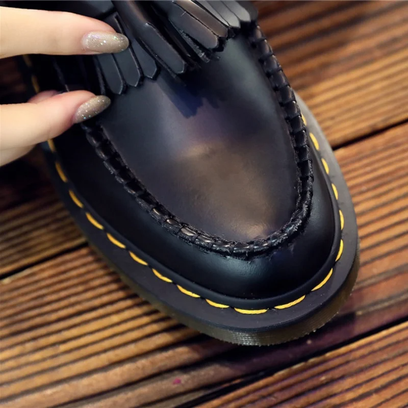 Zapato Mocasín con Borlas – Estilo Británico
